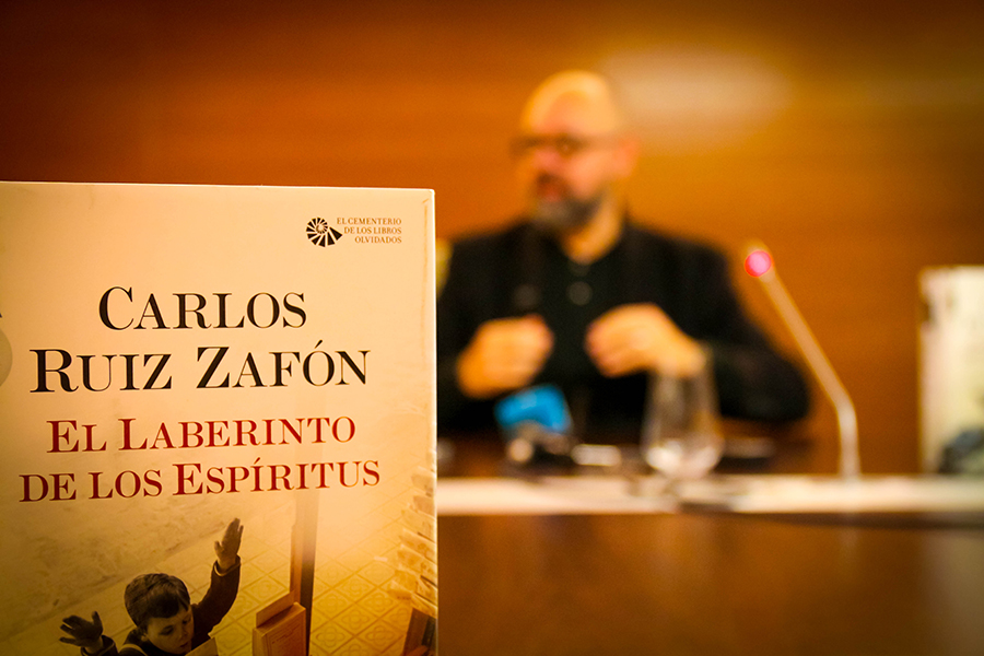 El Laberinto Los Espiritus - Carlos Ruiz Zafon