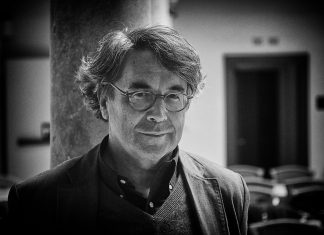 «El Rastro es un homenaje a las cosas viejas, estrafalarias, raras, valiosas y poéticas» Andrés Trapiello El Rastro