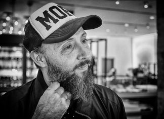 «Cuando nadie nos ve», un thriller con tintes de noir de Sergio Sarria