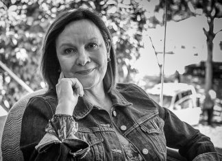 «La historia narrada por sus dos protagonistas, Isabel y Ezequiel, ayuda a la tensión y al suspense en la novela»