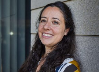 «Creo mucho en el valor terapéutico de la ficción»