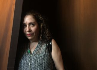 Kalathos publica “Fruta hendida”, el nuevo poemario de la venezolana Edda Armas