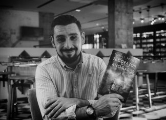 «La Isla de Alborán era el lugar perfecto para ambientar este thriller»